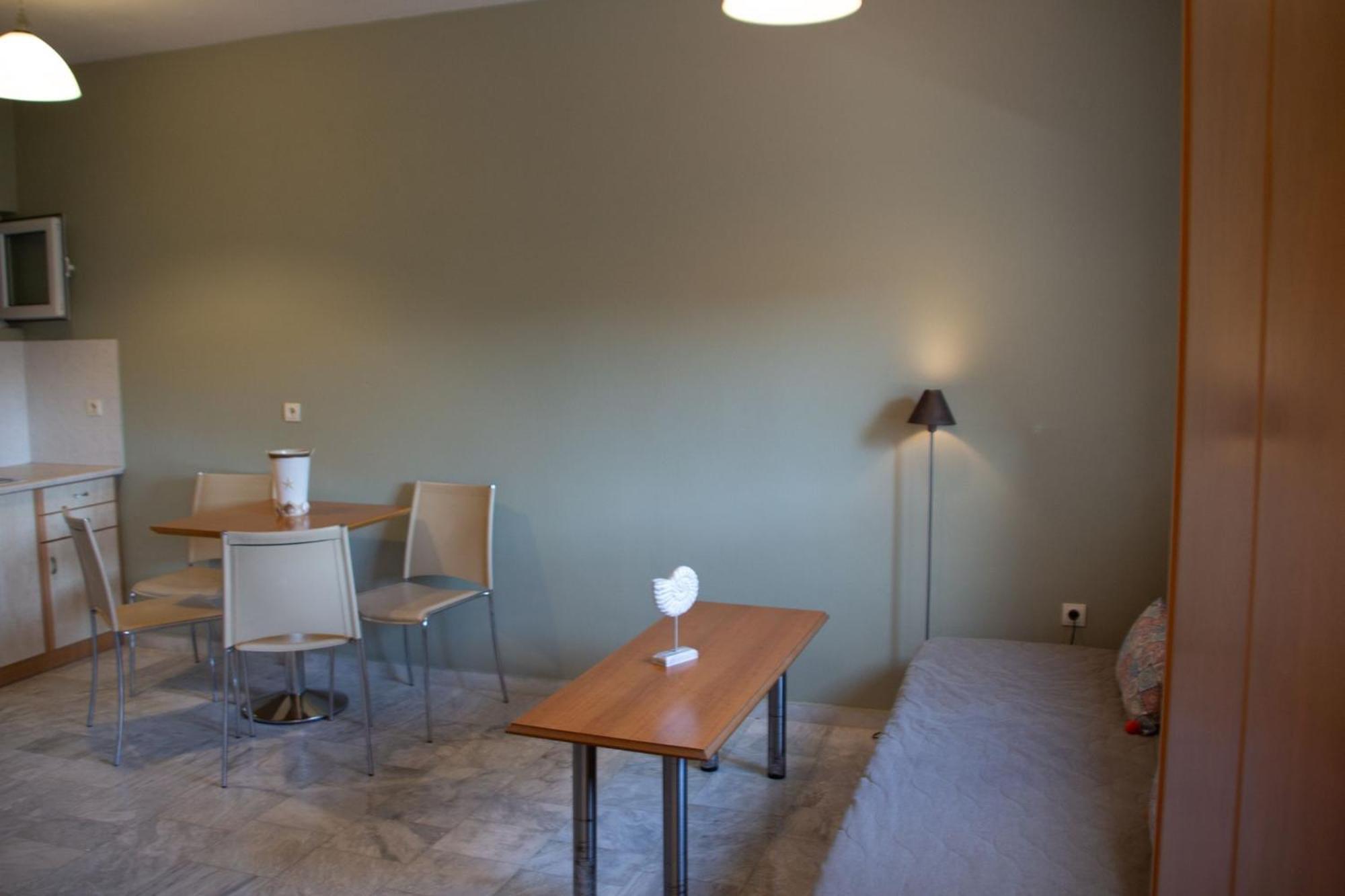 Avesta Apartments - 200M From The Beach Vasilikos  Ruang foto