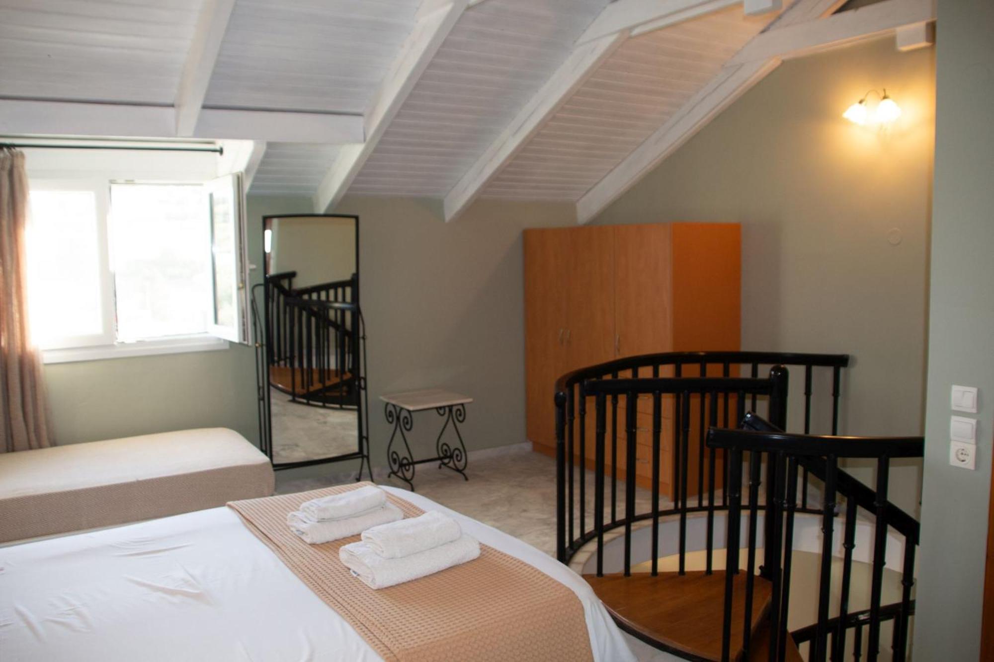 Avesta Apartments - 200M From The Beach Vasilikos  Ruang foto