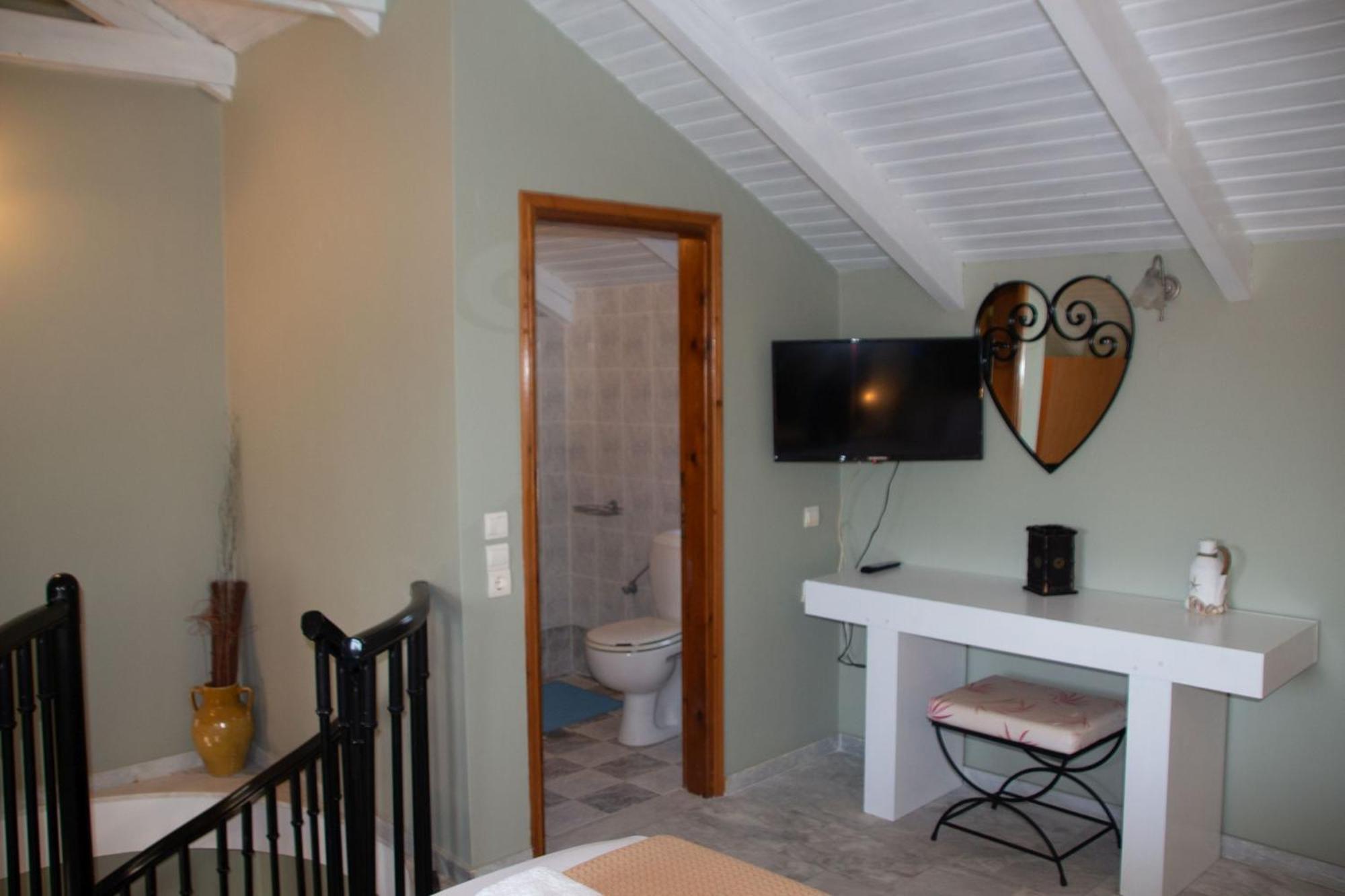 Avesta Apartments - 200M From The Beach Vasilikos  Ruang foto