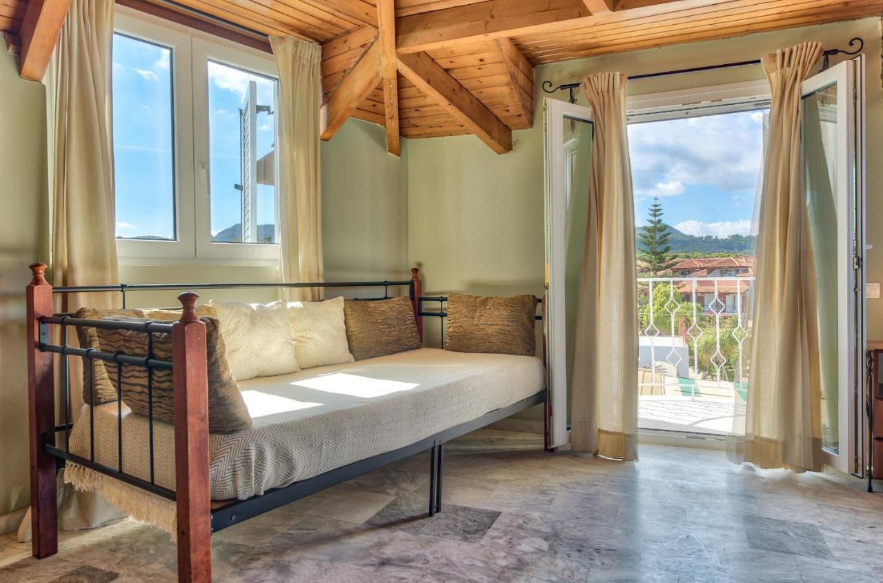 Avesta Apartments - 200M From The Beach Vasilikos  Bagian luar foto